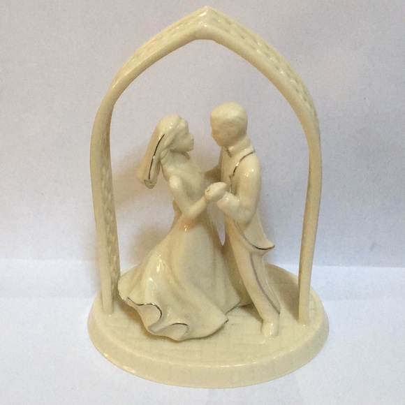 Lenox Wedding Bride and Groom Fine Porcelain Cake Topper